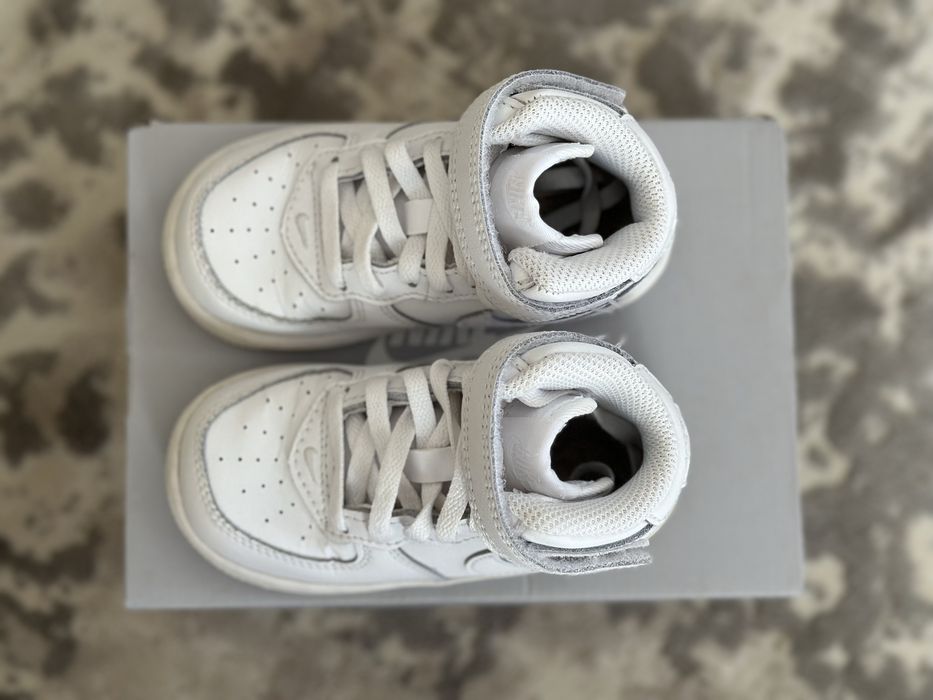 Сникърси NIKE AIR FORCE 1 - номер 23.5