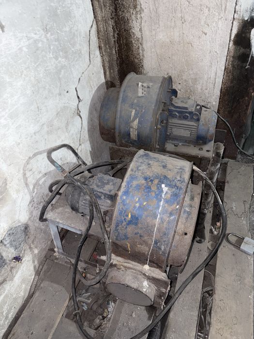 Моторы 380в 2 штуки