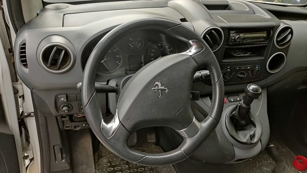 Peugeot Partner / Пежо Партнер 1.6VTI На части