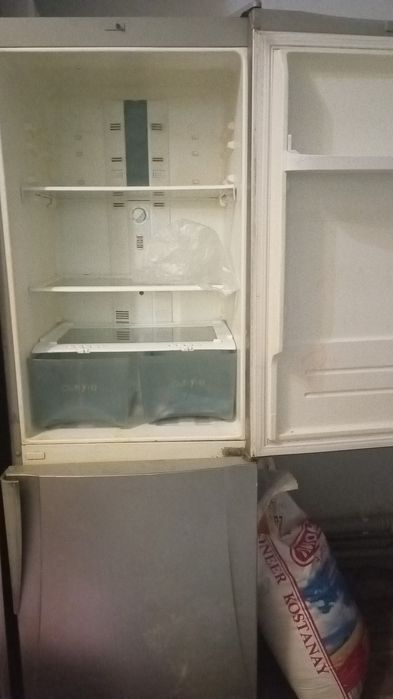 Продам холодильник