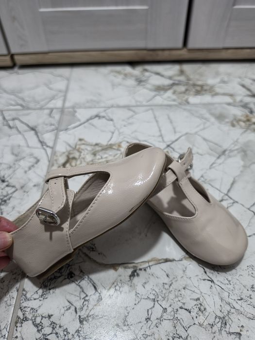 Обувки Zara за момичета, размер 25