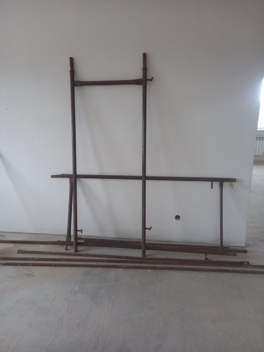 Леса строителный продам