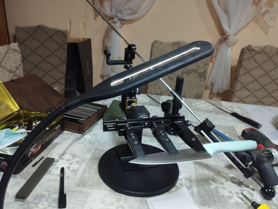 Заточу ножи остро