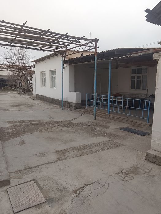 Uy sotiladi. Nizomiy 22