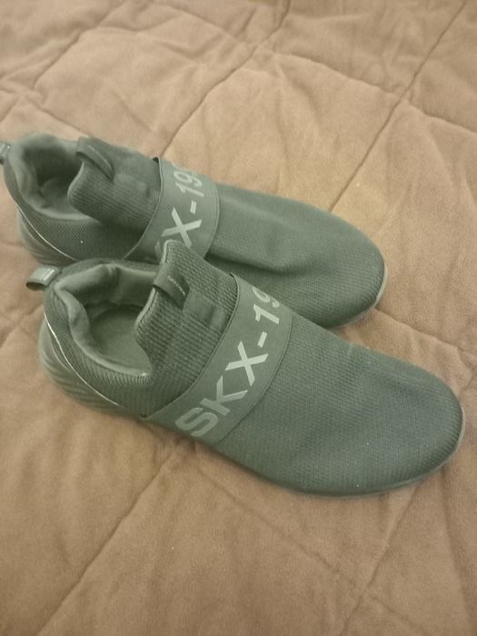 Мъжки спортни обувки 45 номер