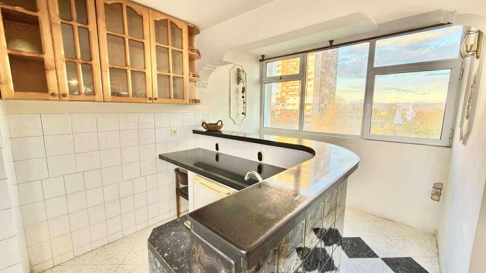 Тристаен апартамент в Обеля 2