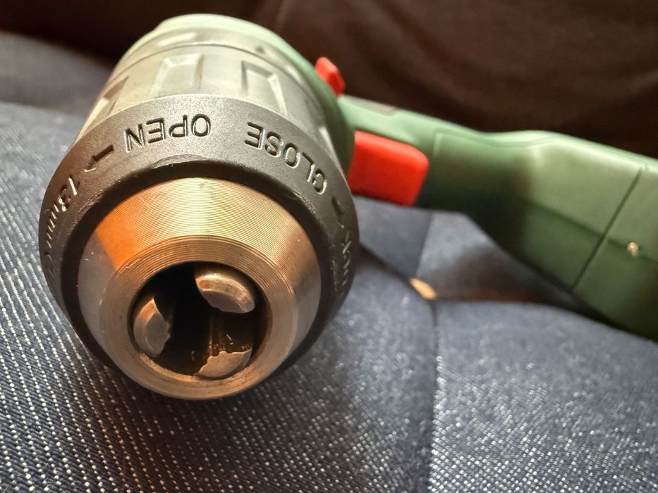 Bosch EasyDrill 18V-40 – Акумулаторен винтоверт (само тяло / Solo)