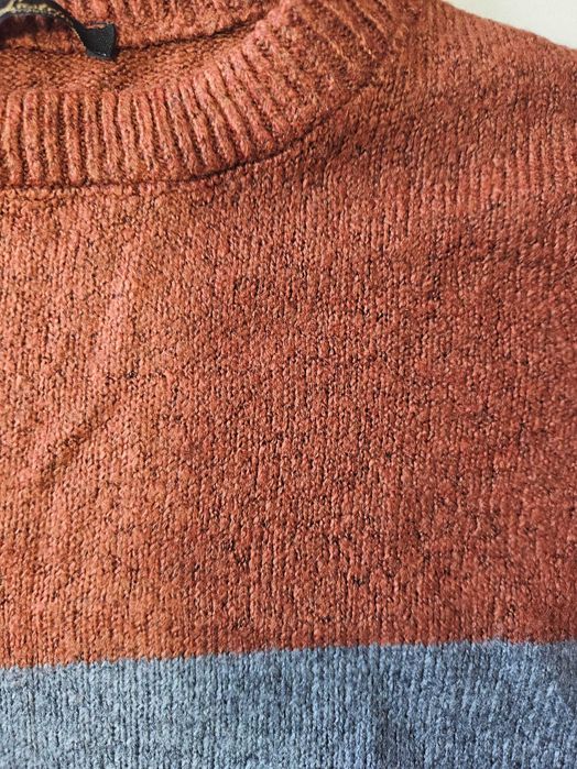 Топъл дамски пуловер