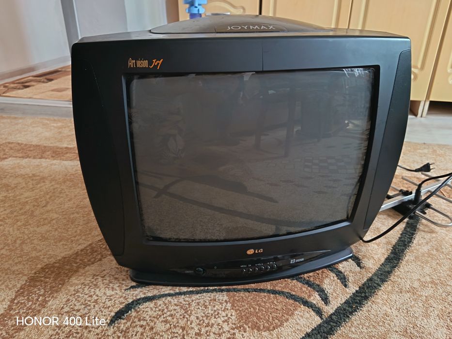 Срочно продаю телевизор!