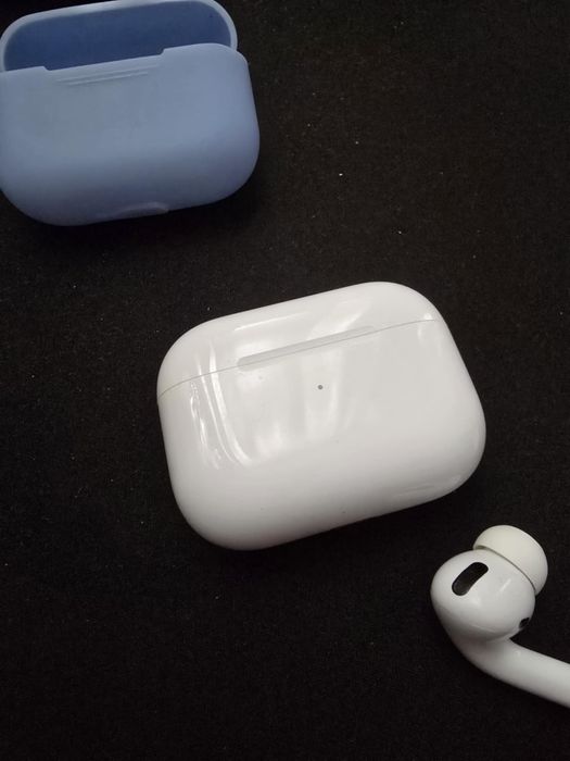 Apple Air Pods Pro 1st Gen с проблем