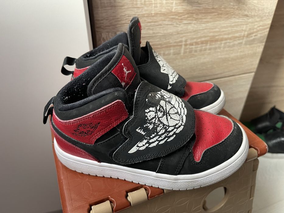 Детски Маратонки Nike Air Jordan Sky лепки Uptempo LeBron Kobe Adidas
