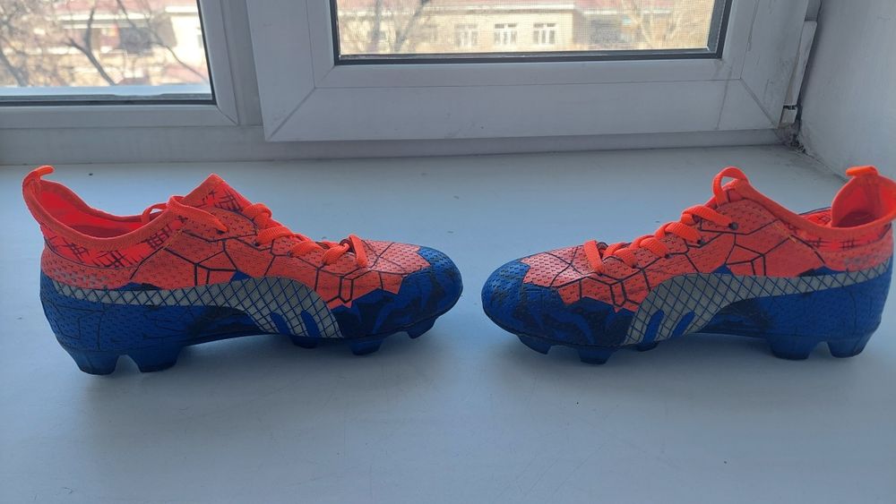 Продается срочно бутсы