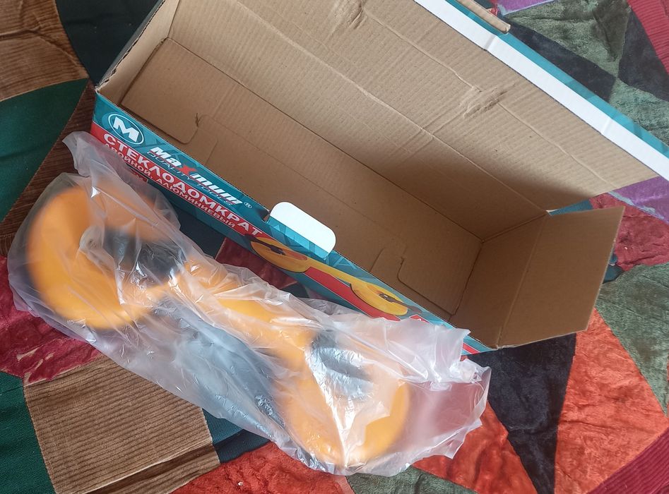 Стеклодомкрат двойной