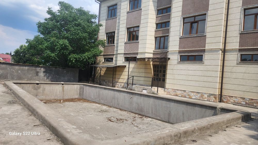 Продаётся здание под Гостиницу или другой бизнес  первая линия