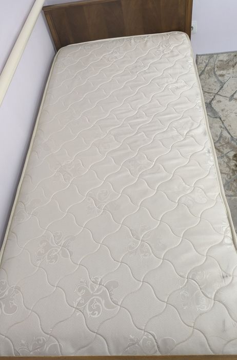 Кровать односпальная