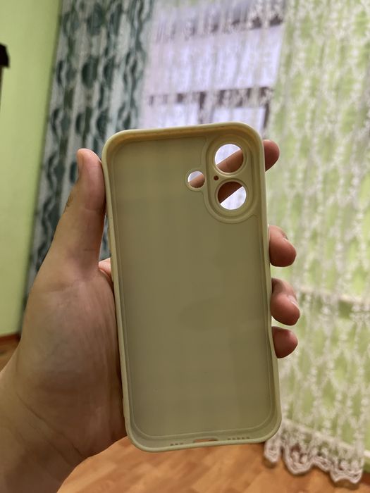 Продается новый чехол на айфон 16