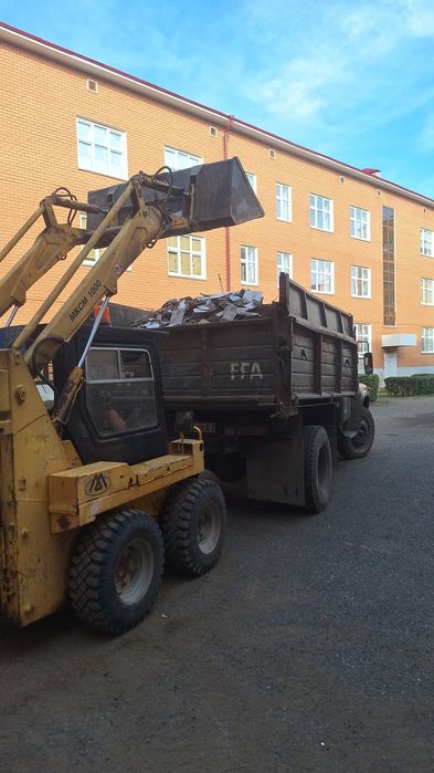 Уборка территории вывоз мусора