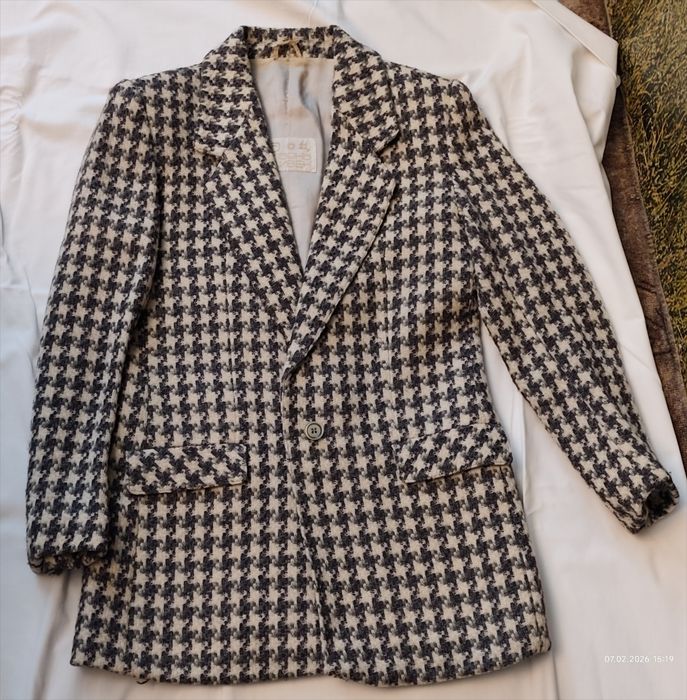 Ретро дамски  костюми