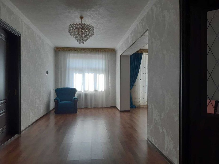 Продаётся дом 280 м² на участке 3+2 сотки, 7 комнат