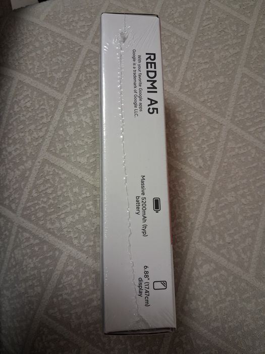 Чисто нов телефон Xiaomi Redmi A5