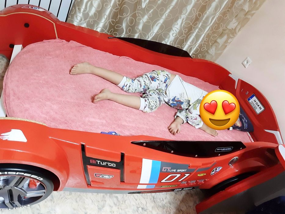 Кровать машина и парта