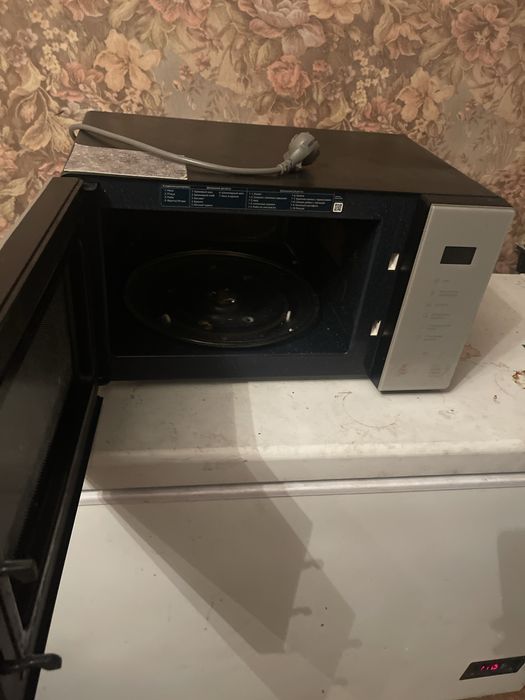 Продам микроволновку SAMSYNG