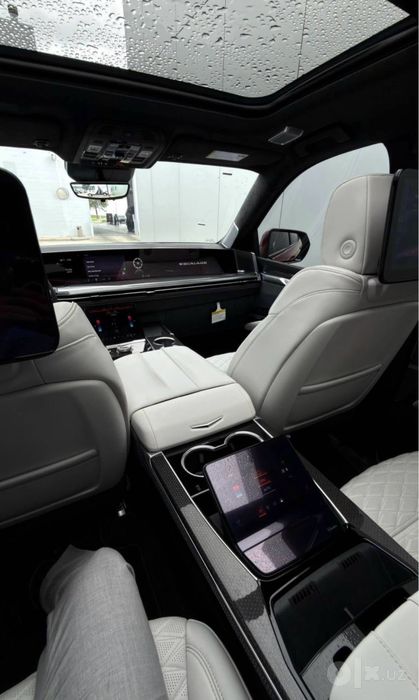 Cadillac Escalade-V 2026