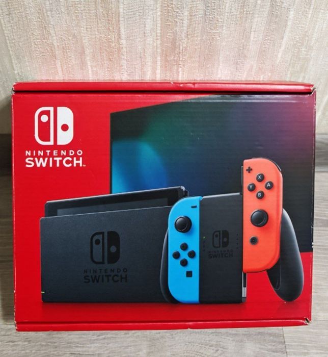 Nintendo Switch V2 с лучшими играми