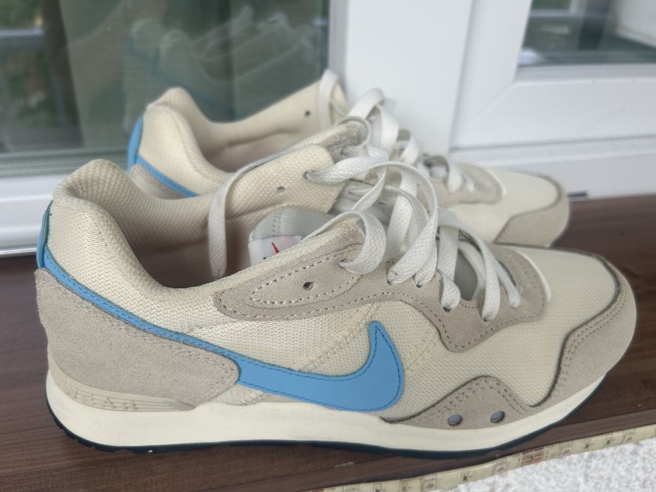 Продавам маратонки Nike