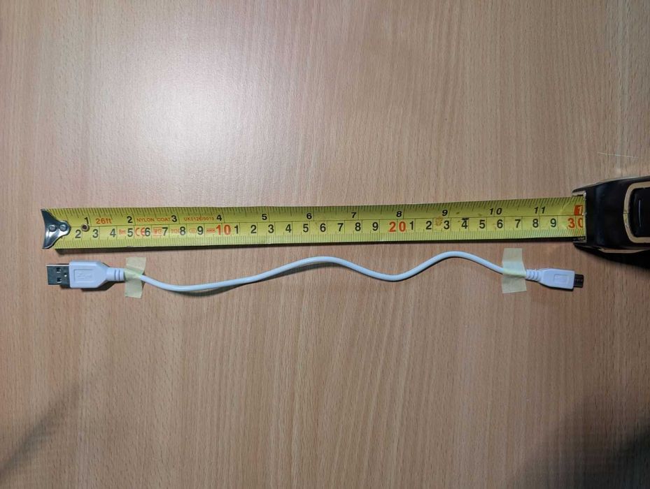 Мобилна батерия - 2500 mAh