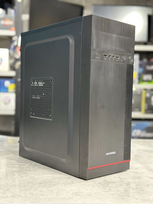 Бюджетно игровой кейс в сборе