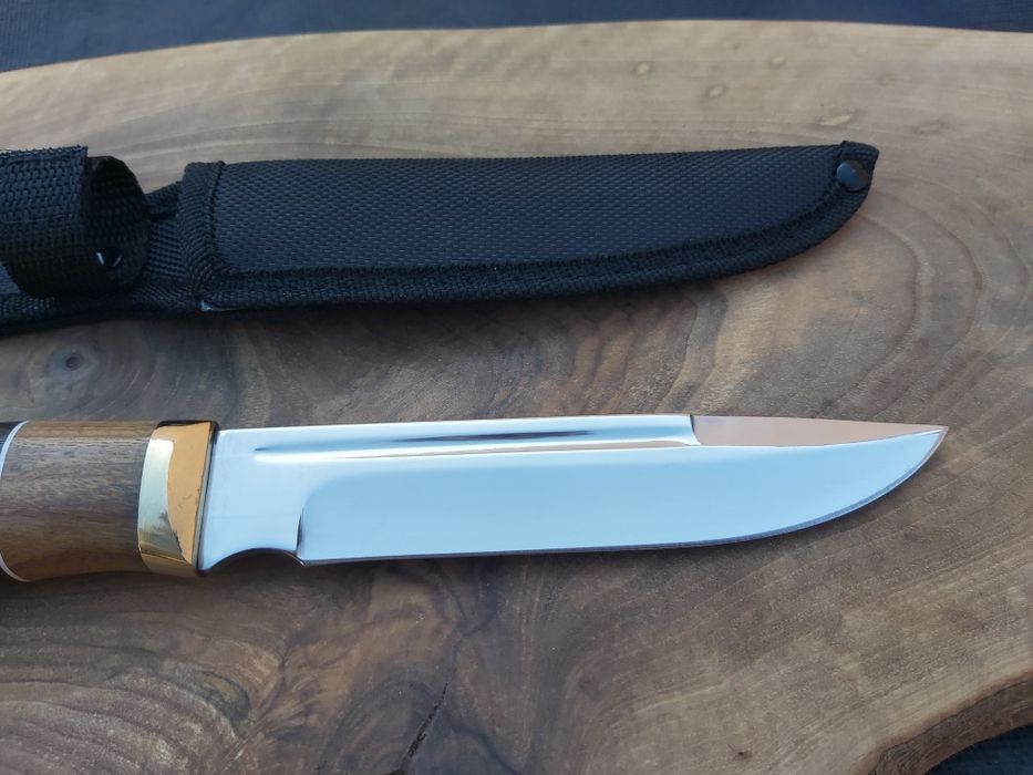 Ловен нож с текстилна кания