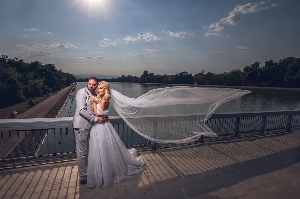 Булчинска рокля Eva Lendel