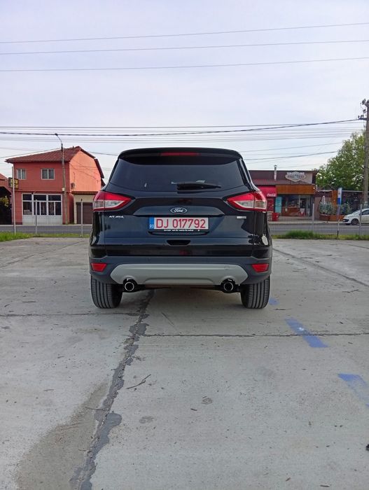 Vând Ford kuga titanium