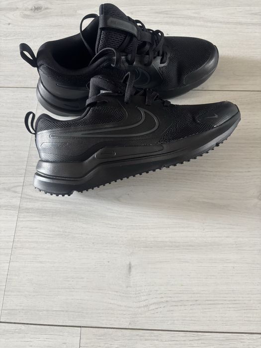 Унисекс маратонки nike