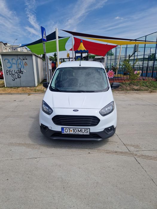 FORD Courier 2020 — imagine 2