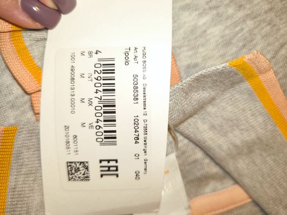 Bluza dama Hugo Boss noua cu eticheta M(38-40)