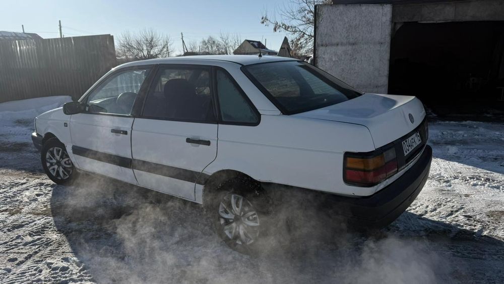 Продам фольксваген пассат б3 1.8