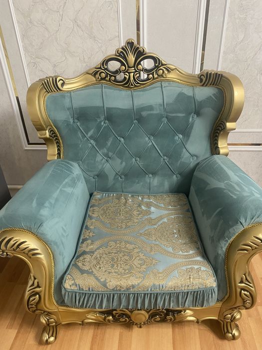 Химчистка мягкой мебели на дому недорого