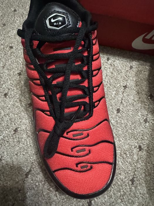 Adidasi nike TN