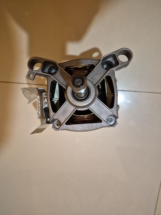 Motor mașina de spălat Arctic