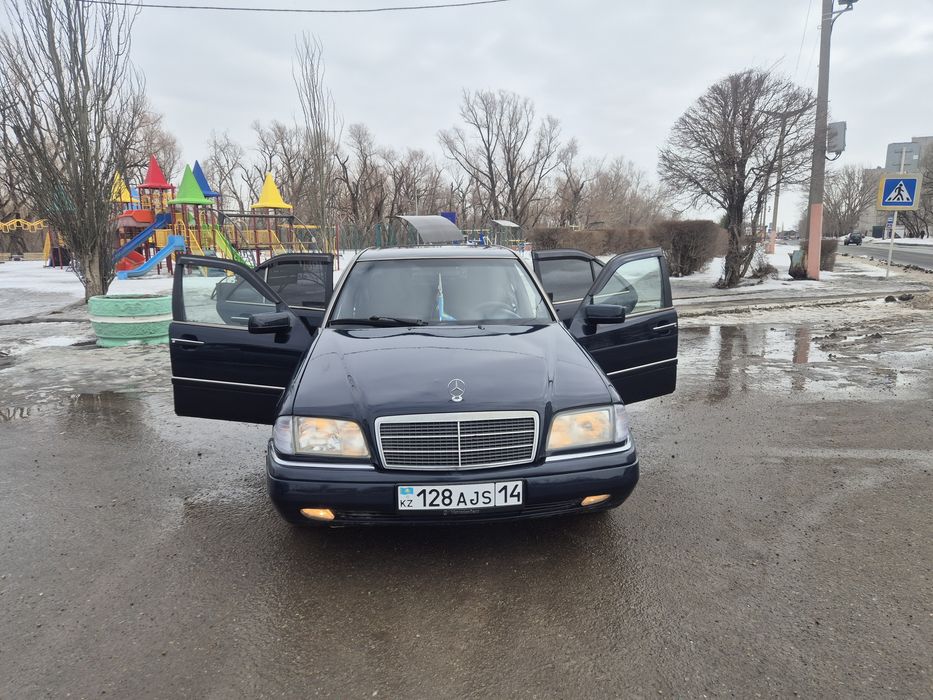 ХОРОШО Мерседес,с 180 Двигателя m111111