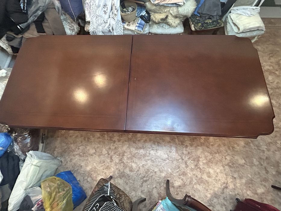 Продаю большой стол