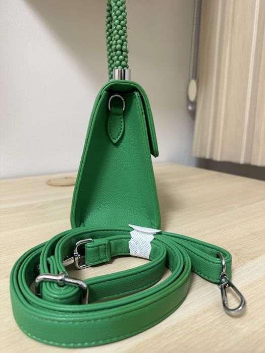 Зелена малка чанта