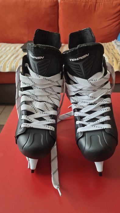 Чисто нови  хокейни кънки TEMPISH 1.0 39 номер
