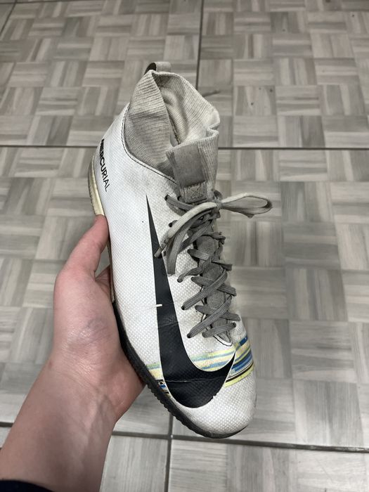 Ghete fotbal sala nike mercurial