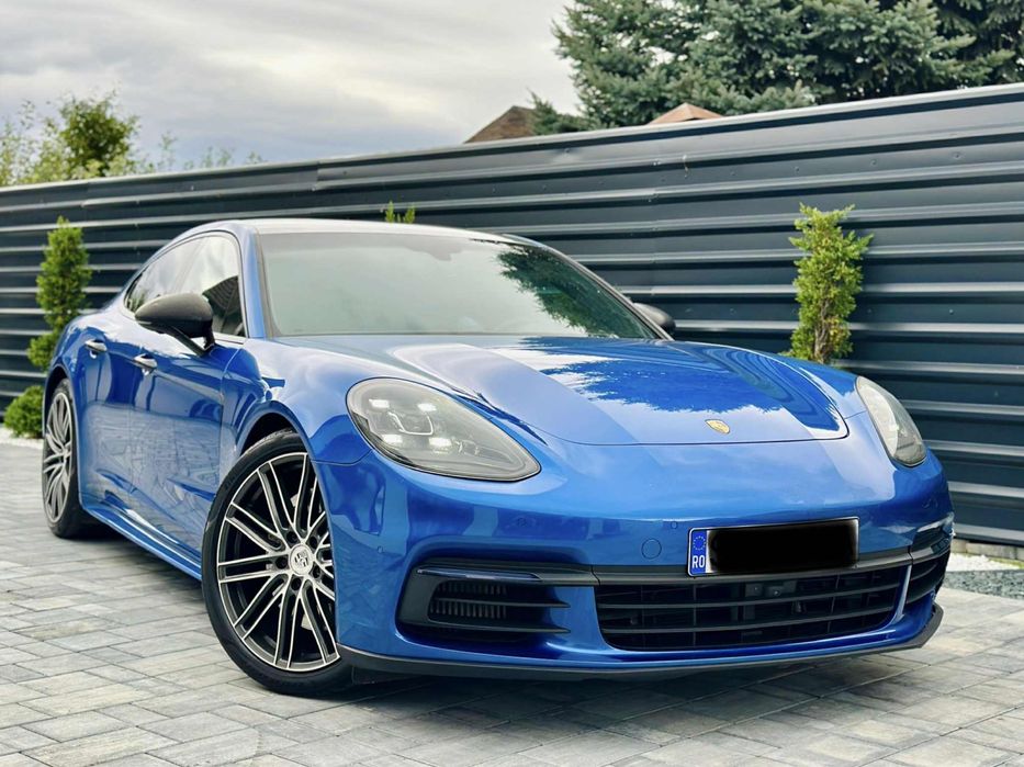 Porsche Panamera 4S