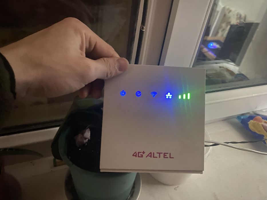 Роутер срочно продам