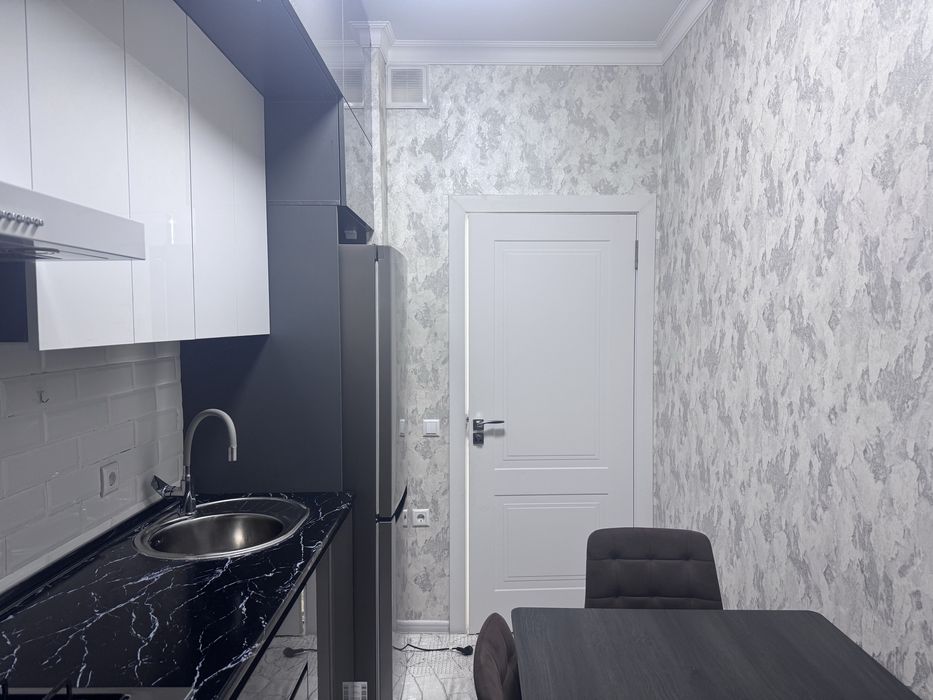 2 xonali kvartira ijaraga beriladi. Uzbum- islom ota masjidi yonida.