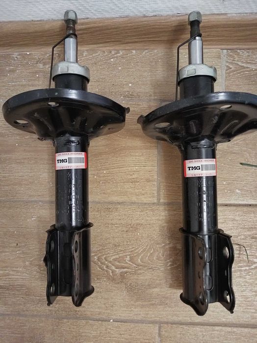 Амортизаторы на Таета Карина ЕД